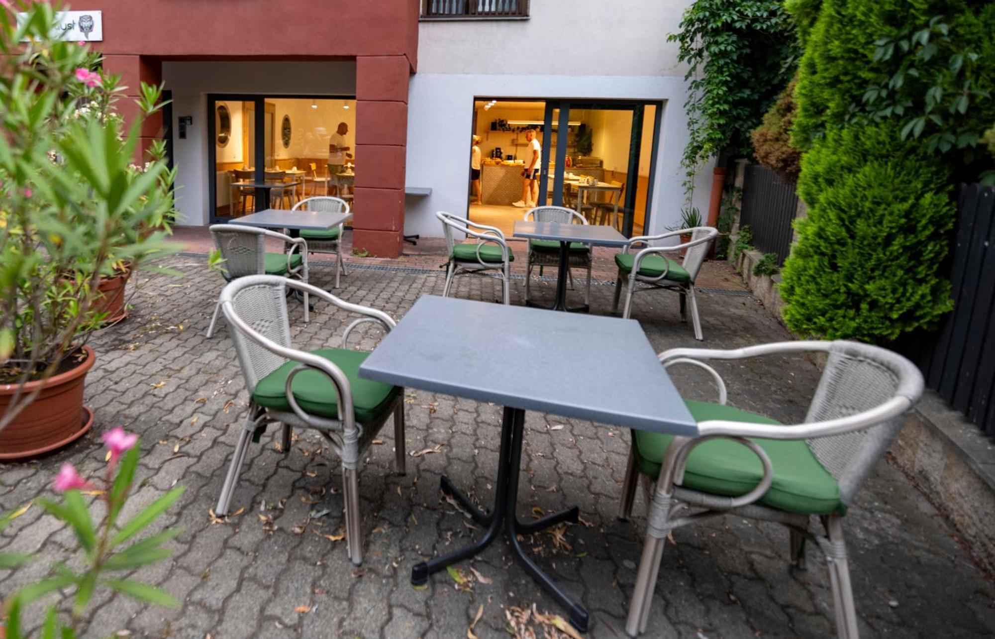 Aparthotel Faust Decin Exteriör bild